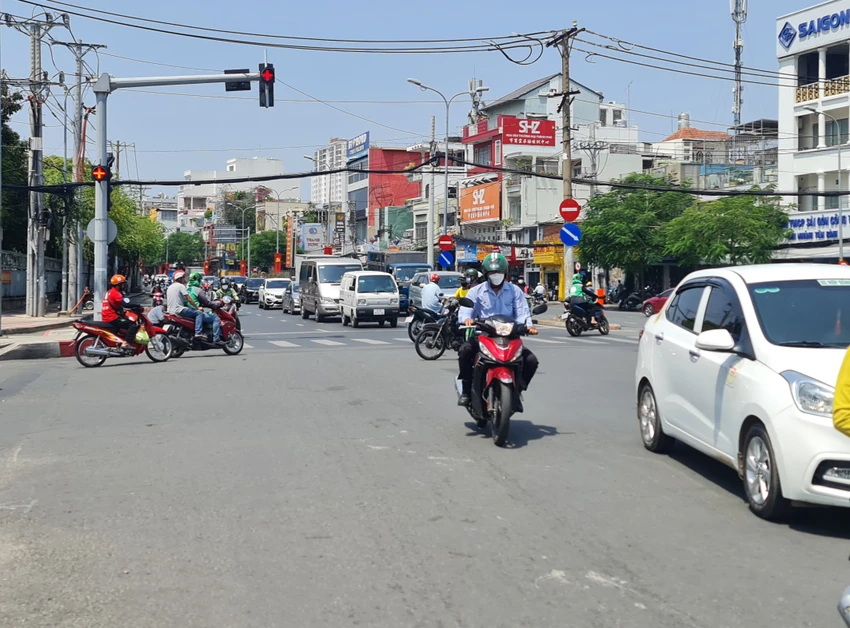 Những ngày qua, tình trạng nắng nóng xảy ra tại nhiều nơi ở Nam bộ. Ảnh: NC Những ngày qua, tình trạng nắng nóng xảy ra tại nhiều nơi ở Nam bộ. Ảnh: NC