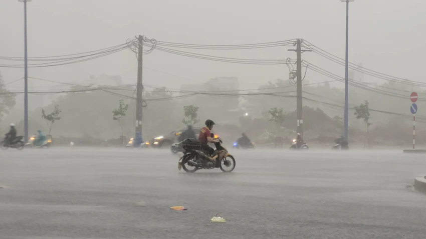 Mây dông phát triển và gây mưa nhiều nơi ở TP.HCM Mây dông phát triển và gây mưa nhiều nơi ở TP.HCM