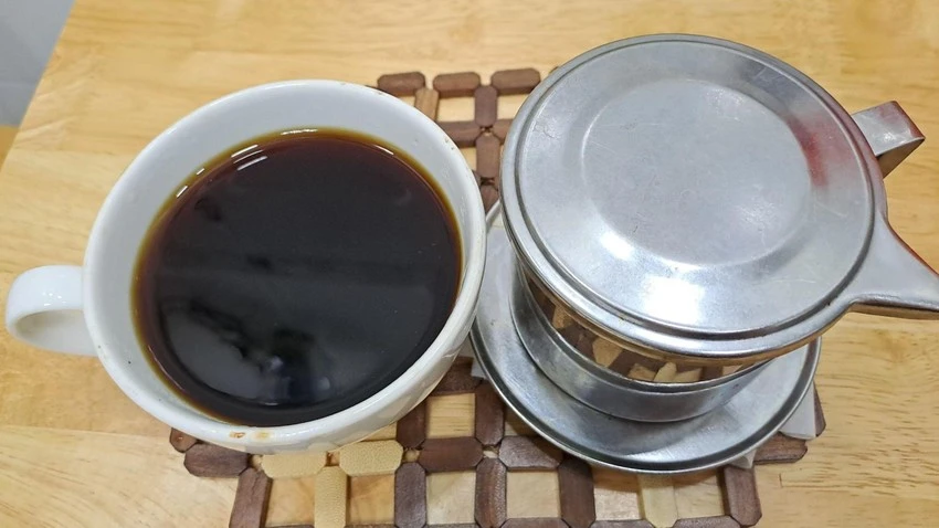 Một số chất có trong cà phê có thể giúp giảm mức độ nghiêm trọng của bệnh gan nhiễm mỡ. Ảnh: HẠ QUYÊN