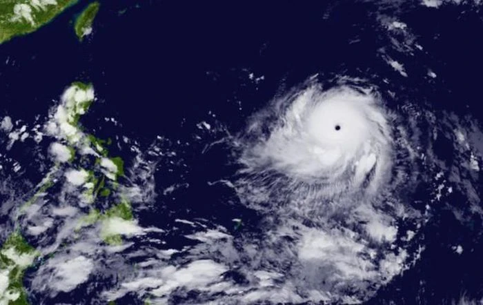 Cơn bão Mawar đã vượt qua khu vực đảo Guam. Ảnh: Twitter Cơn bão Mawar đã vượt qua khu vực đảo Guam. Ảnh: Twitter