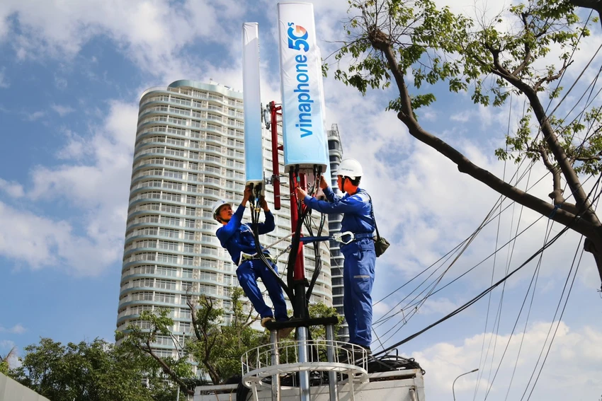 Tập đoàn VNPT đã công bố phát sóng thử nghiệm VinaPhone 5G để góp phần hiện thực hóa thông điệp của lễ hội pháo hoa quốc tế Đà Nẵng Tập đoàn VNPT đã công bố phát sóng thử nghiệm VinaPhone 5G để góp phần hiện thực hóa thông điệp của lễ hội pháo hoa quốc tế Đà Nẵng