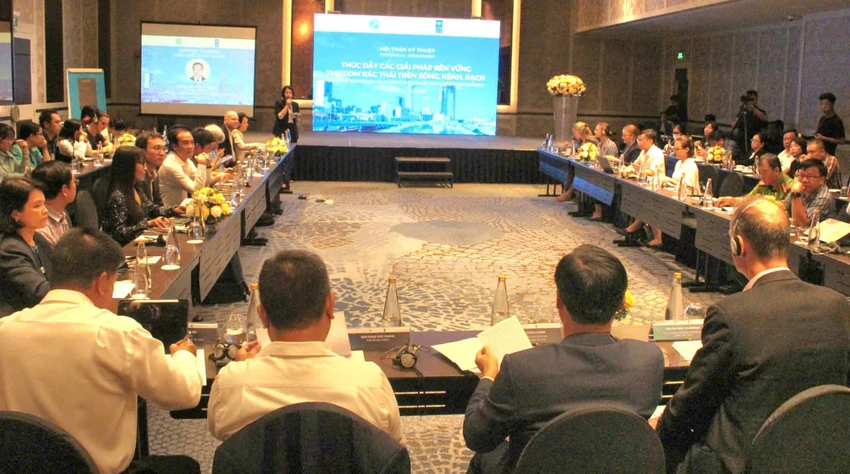 TP.HCM 'tính kế' để ngăn rác thải cho hơn 100 tuyến sông, kênh, rạch