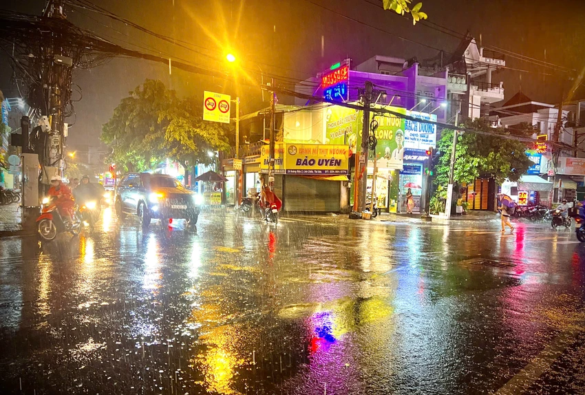 ấp thấp nhiệt đới mưa ngập ở TP Thủ đức.jpg
