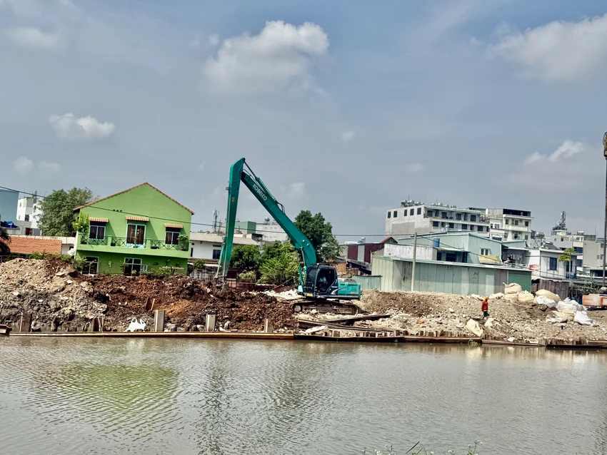 Vướng mặt bằng tại Trường đại học Văn Lang gây khó cho dự án rạch Xuyên Tâm, Sở NN&MT TP.HCM nói gì?