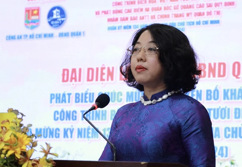 bich-hoa-cong-an-tp-hcm-nhan-cai-dep-dep-cai-xau-post0.html.jpg