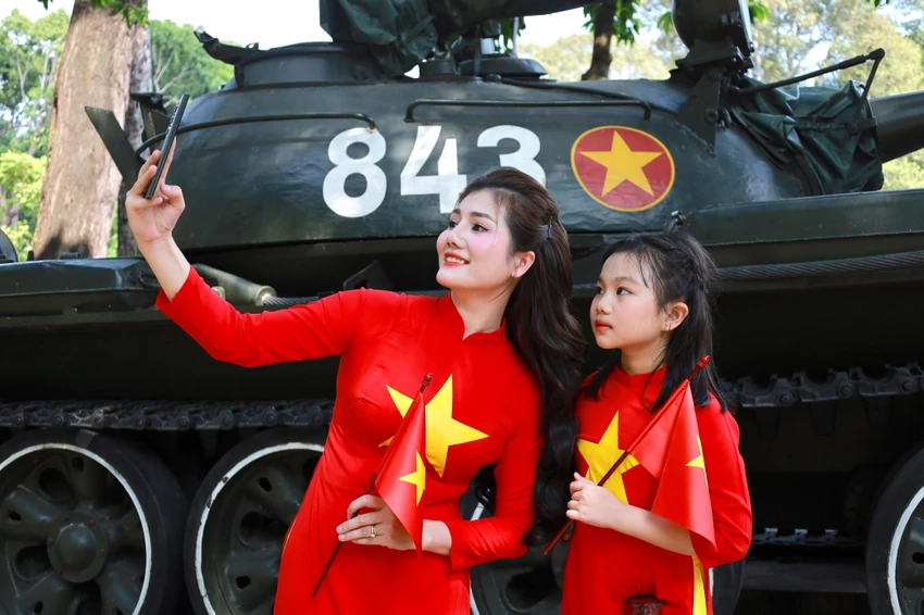 gioi-tre-hao-hung-don-30-4d.JPG