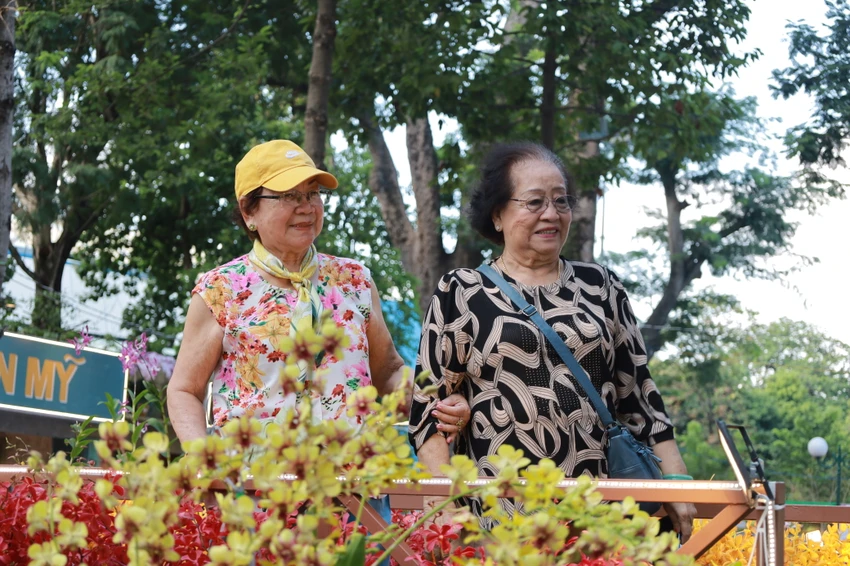 IMG_5695Festival-hoa-lan.JPG