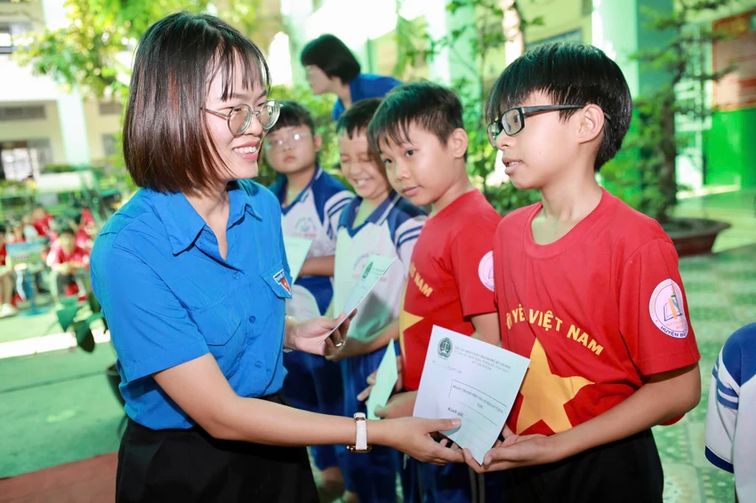 Tet-thieu-nhi-8.JPG