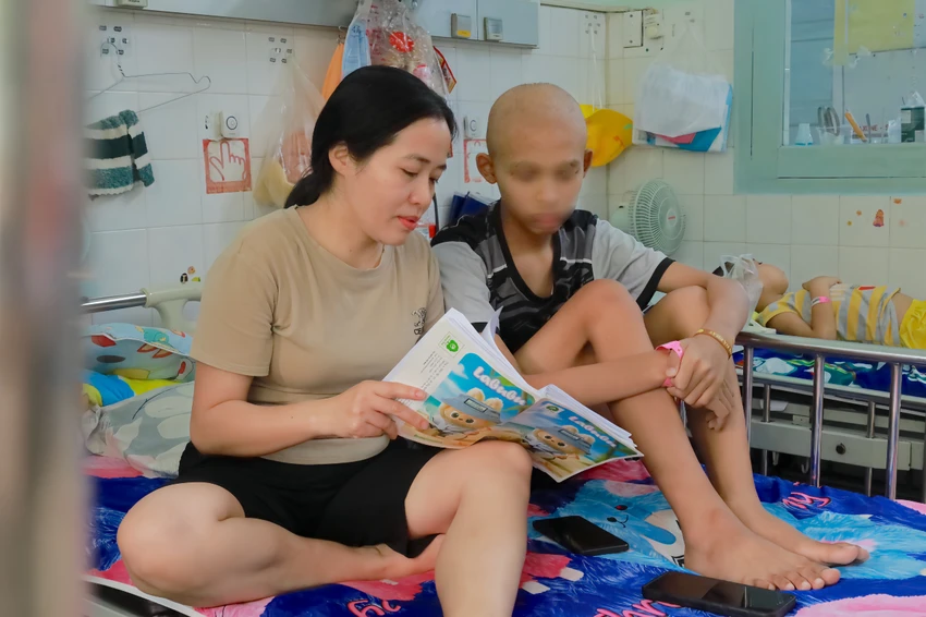Bất ngờ được đóng viện phí: ‘Không quen, chẳng hẹn,người lạ trả viện phí cho tôi'