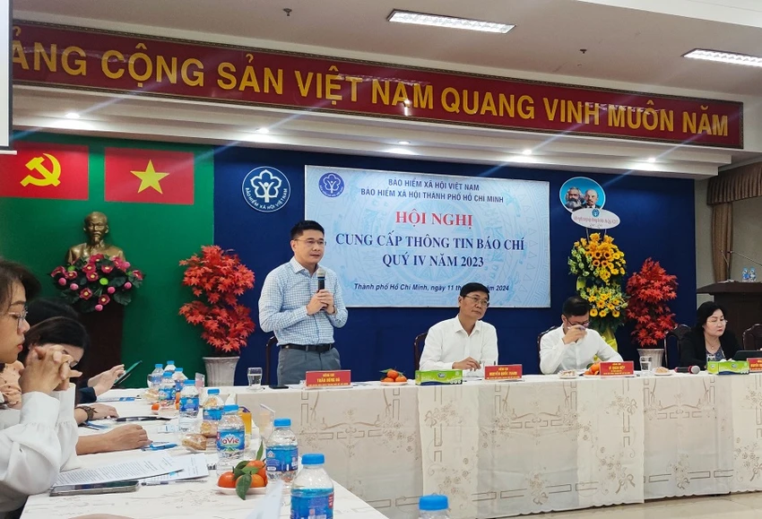 nhan BHXH 1 lan- xep hang dai.jpg