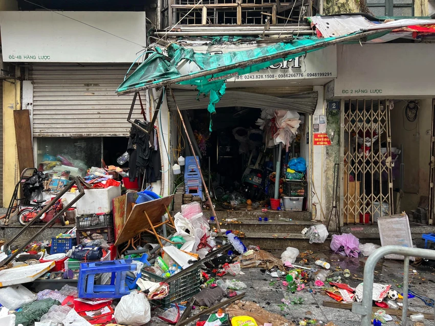 cháy nhà 4 người chết