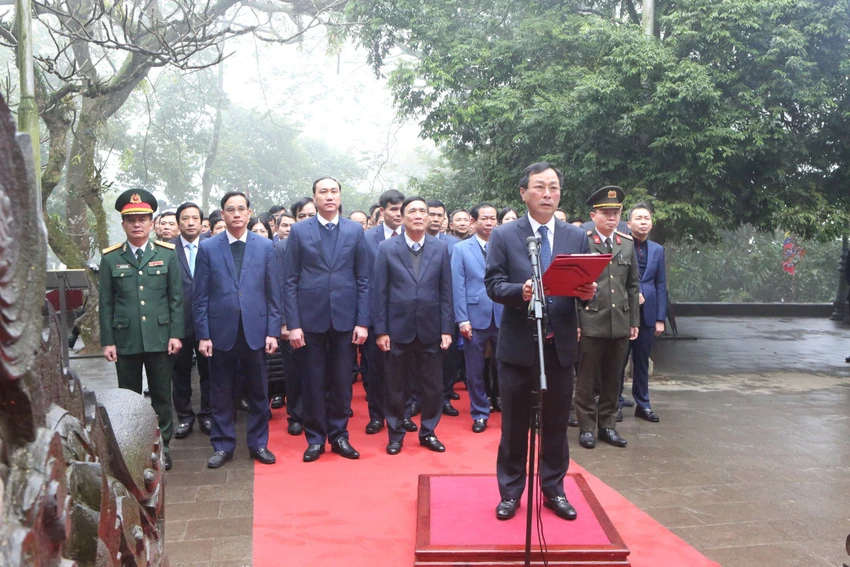 phú thọ Dâng hương tưởng niệm các Vua Hùng dịp Tết Giáp Thìn 2024 2.jpg