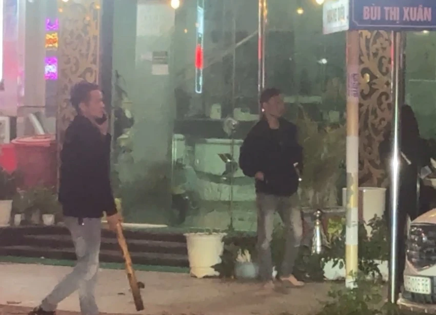 Vợ đưa 8 người từ Lào Cai sang Lai Châu giải quyết vì nghi ngờ chồng có người mới 2.jpg
