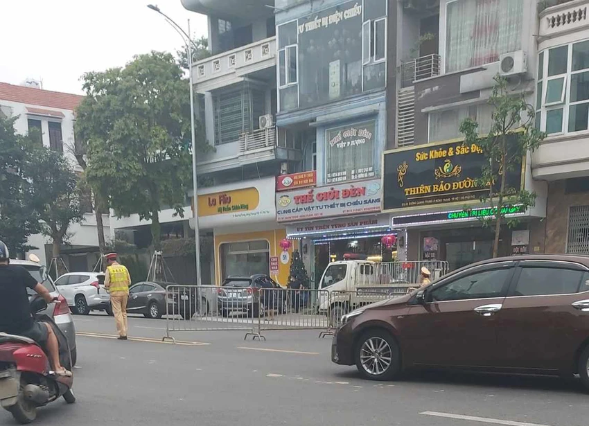 Công an xuất hiện gần nhà riêng Phó Bí thư tỉnh Vĩnh Phúc 2.jpg