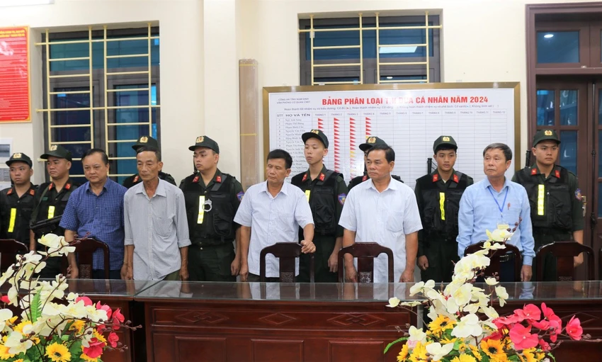 Bí thư, chủ tịch xã ở Nam Định bị khởi tố do lợi dụng chức vụ.jpeg