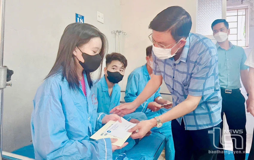 Báo cáo Bộ trưởng Y tế về chùm ca bệnh là học sinh Trường CĐ công nghiệp Thái Nguyên.jpeg
