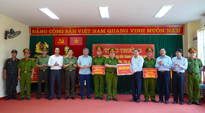 Công an Điện Biên phá chuyên án ma túy lớn, thu giữ 34 bánh heroin