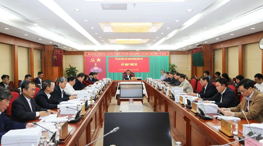 UBKT Trung Ương đề nghị kỷ luật bí thư Vĩnh Phúc và cán bộ ở nhiều địa phương.jpeg