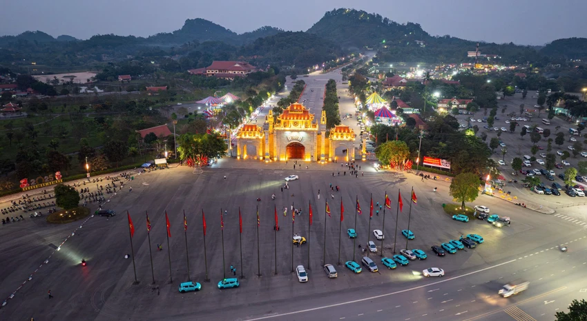 Phú Thọ chỉ đạo nóng về hoạt động Tuần Văn hóa-Du lịch đất Tổ ngày Quốc tang nguyên Chủ tịch nước Lào.JPG