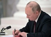 Ông Putin công nhận độc lập 2 vùng ly khai đông Ukraine, lệnh đưa quân vào 