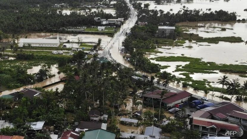 Đường phố và những ngôi nhà tại tỉnh Leyte, miền nam Philippines, bị nhấn chìm trong làn nước lũ sau khi cơn bão nhiệt đới Megi đổ bộ vào nước này vào ngày 11-4. Ảnh: AFP Đường phố và những ngôi nhà tại tỉnh Leyte, miền nam Philippines, bị nhấn chìm trong làn nước lũ sau khi cơn bão nhiệt đới Megi đổ bộ vào nước này vào ngày 11-4. Ảnh: AFP
