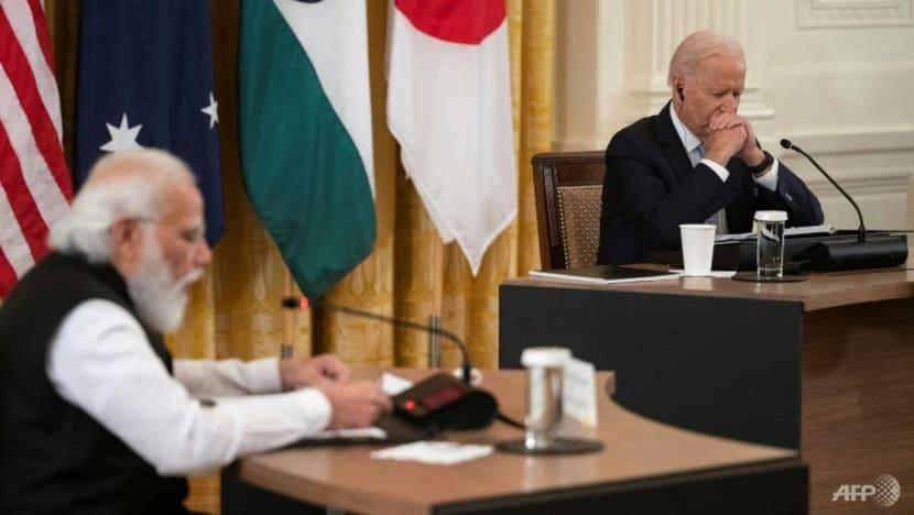 Tổng thống Mỹ Joe Biden (phải) và Thủ tướng Ấn Độ Narendra Modi (trái). Ảnh: AFP