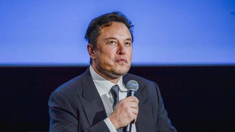 Tỉ phú Elon Musk. Ảnh: RT Tỉ phú Elon Musk. Ảnh: RT