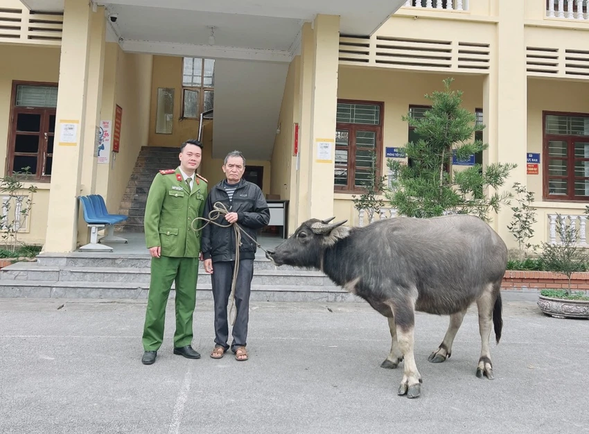 dat-trau-den-co-quan-cong-an-de-dau-thu-2.jpeg