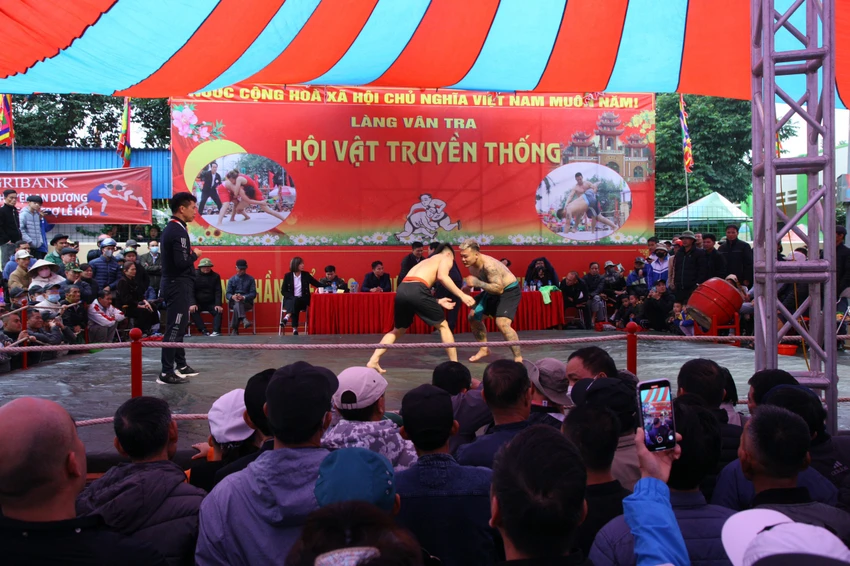 ve-van-tra-xem-nu-do-vat-thach-dau-nam-1.jpg