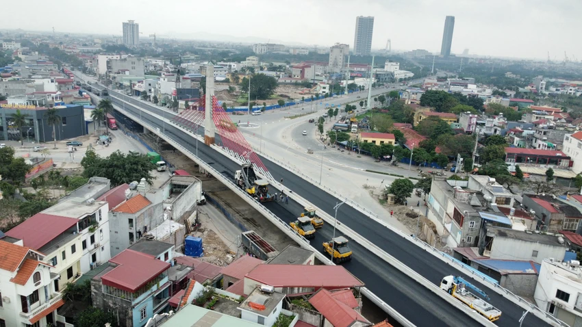 Từ 17 giờ ngày 9-4, cho phép ô tô lưu thông qua cầu vượt nút giao Tôn Đức Thắng – Máng Nước - Quốc lộ 5.