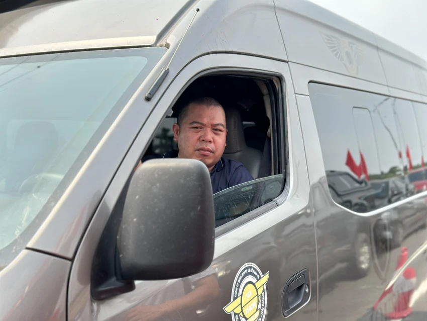 du-khach-cho-pha-3-tieng-de-sang-dao-cat-ba-11.jpg