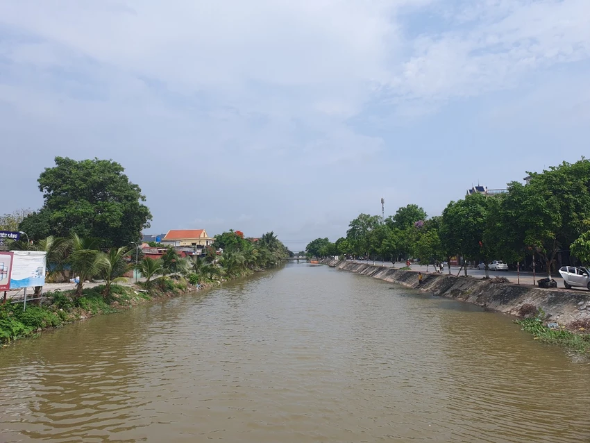 chuyen-la-nhieu-nguoi-dan-o-hai-phong-quay-tro-lai-dung-nuoc-gieng-khoan-3.jpg