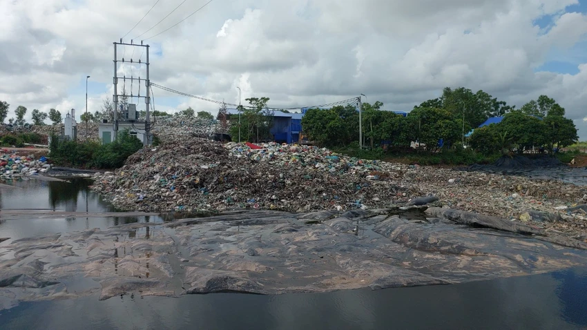 vu-nui-rac-hon-6000-tan-o-ngoai-thanh-hai-phong-yeu-cau-lua-chon-don-vi-khac-co-nang-luc.jpg