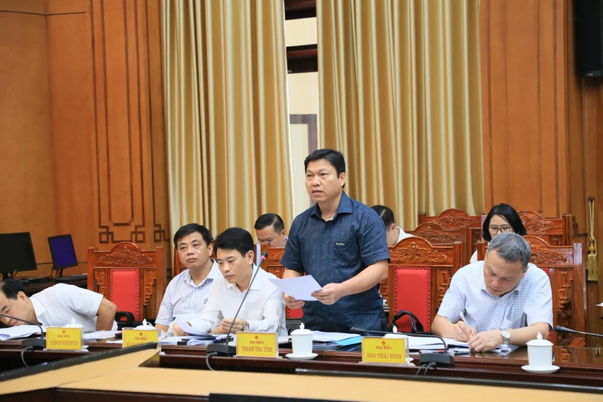Đại diện Thanh tra tỉnh Thái Bình công bố về kết quả thanh tra điểm thi tại kỳ thi tuyển sinh vào lớp 10 ở Thái Bình. Ảnh: NGỌC SƠN