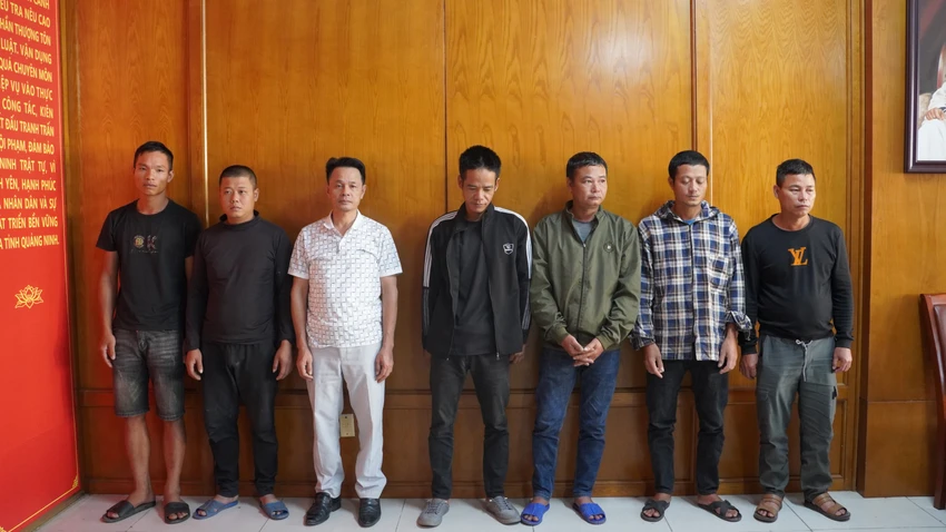 pha-chuyen-an-bat-duong-day-khai-thac-cat-trai-phep-quy-mo-rat-lon-1.jpg