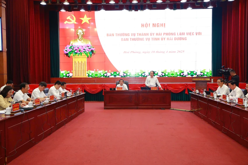 ban-thuong-vu-hai-phong-va-hai-duong-hop-ban-viec-sap-nhap-3.jpg