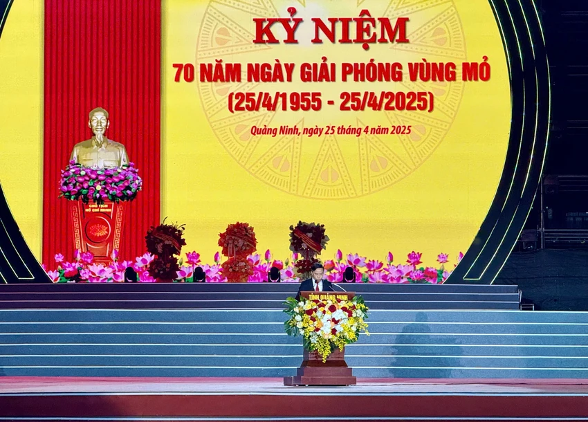 Chủ tịch UBND tỉnh Quảng Ninh phát biểu tại chương trình kỷ luật và đồng tâm