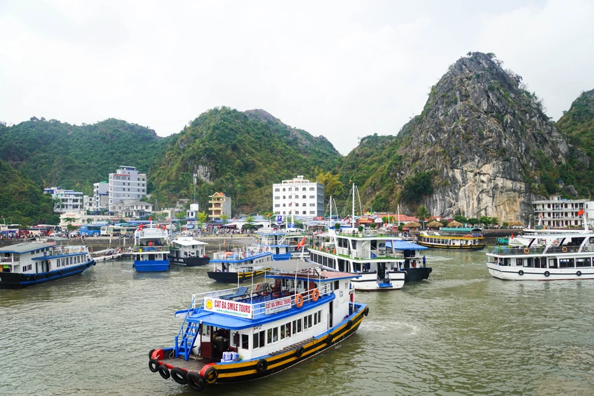 Để chủ động ứng phó với bão số 3 Wipha đã và đang triển khai sơ tán 19.701 người đến nơi an toàn. Ảnh: NGỌC SƠN