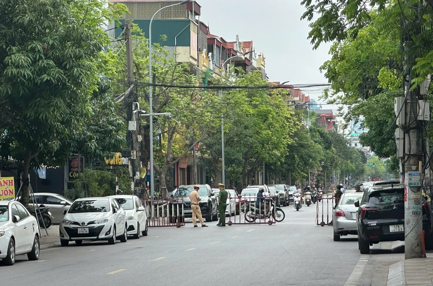 an-ninh-that-chat-tai-phien-toa-xet-xu-phuc-tham-vu-ong-luu-binh-nhuong-le-thanh-van-4.jpg