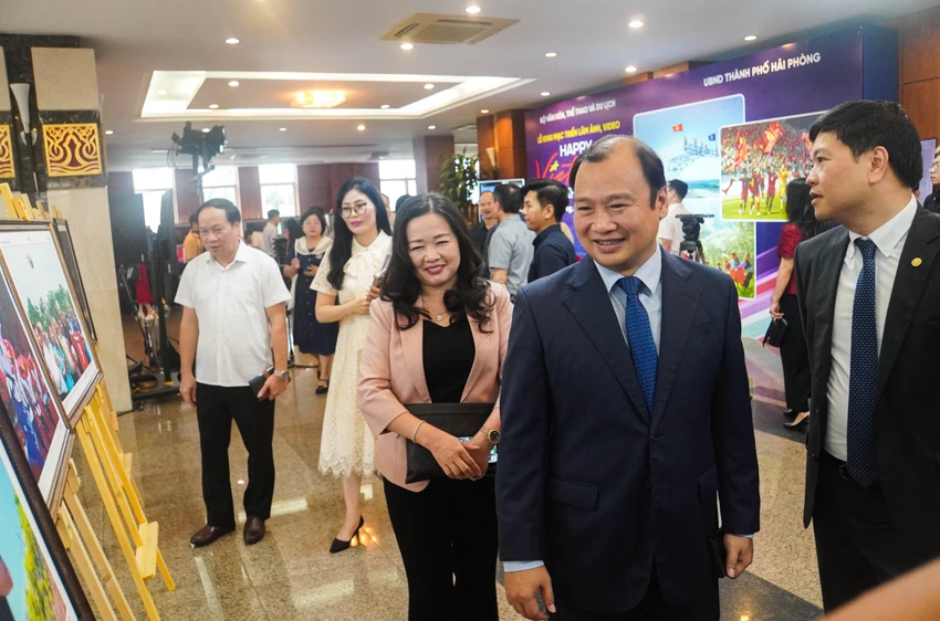 khang-dinh-vai-tro-cua-bao-chi-trong-viec-thuc-day-phat-trien-cac-nganh-cong-nghiep-van-hoa-3.JPG