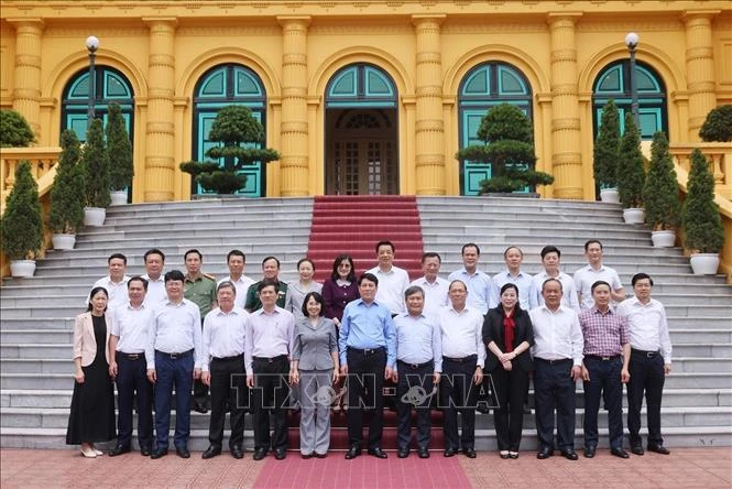 4chu-tich-nuoc-luong-cuong-quang-ninh-can-to-chuc-bo-may-tinh-gon-hieu-qua-bao-dam-phat-trien-ben-vung-.jpg