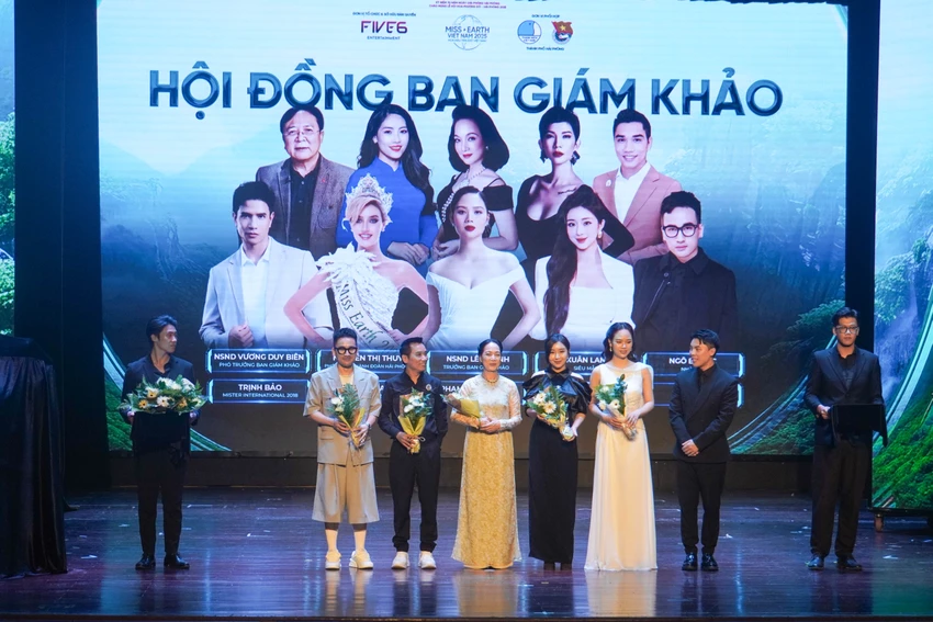 lo-dien-top-50-thi-sinh-hoa-hau-trai-dat-viet-nam-2025-4.JPG