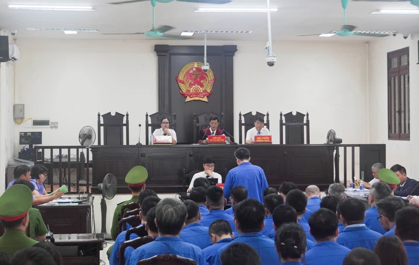 cuu-tong-bien-tap-tap-chi-moi-truong-va-do-thi-viet-nam-va-cac-dong-pham-hau-toa-1.JPG