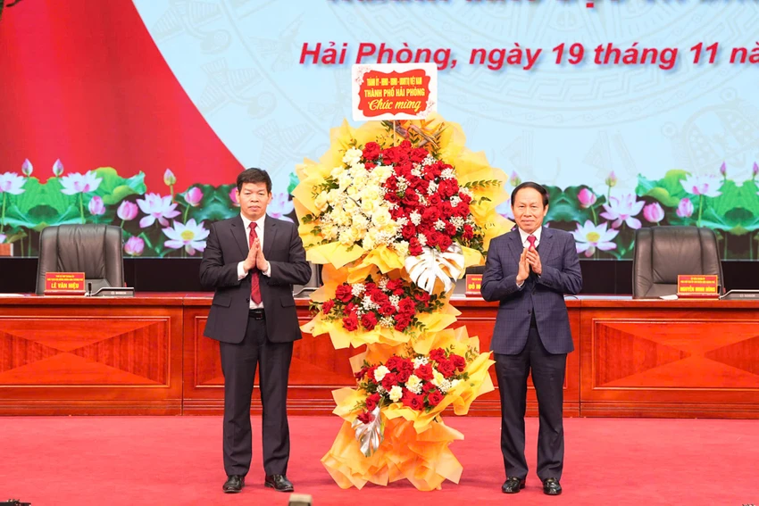 bi-thu-thanh-uy-hai-phong-giao-duc-hai-phong-khong-lay-so-luong-hoc-sinh-gioi-lam-thuoc-do-2.jpg