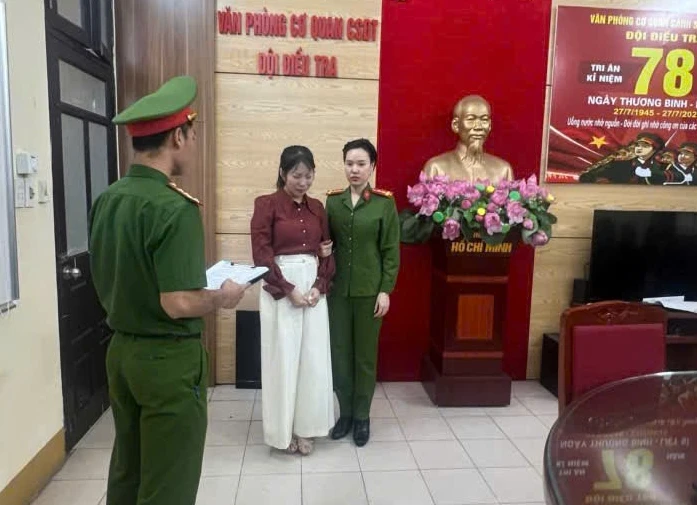nguyen-pho-giam-doc-mot-phong-giao-dich-ngan-hang-o-quang-ninh-bi-bat-vi-chiem-doat-tai-san-1.jpg