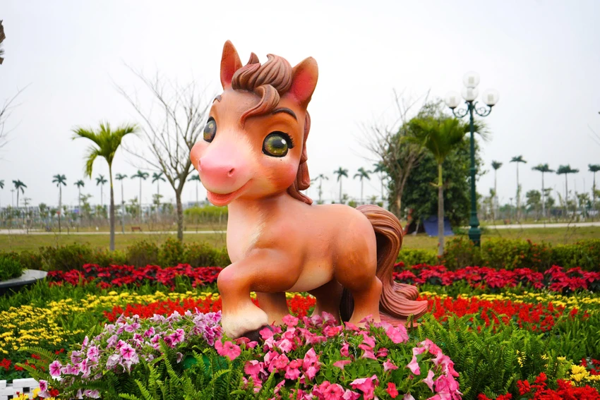linh-vat-ngua-xuat-hien-tai-hai-phong-sau-nhieu-cho-mong-3.JPG