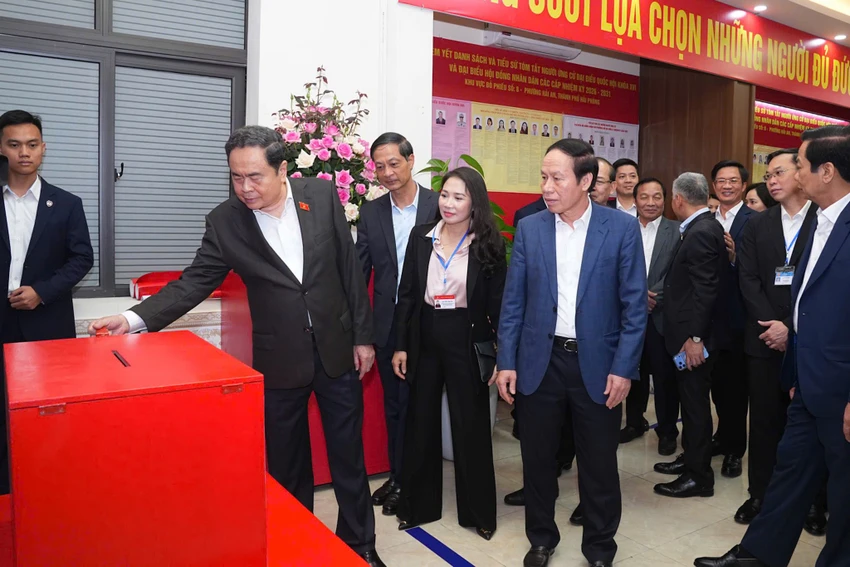 chu-tich-quoc-hoi-tran-thanh-man-kiem-tra-cong-tac-chuan-bi-bau-cu-tai-hai-phong-1.jpg