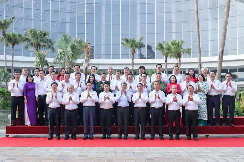 thu-tuong-le-minh-hung-tao-moi-truong-dau-tu-kinh-doanh-thong-thoang-minh-bach-de-nguoi-dan-doanh-nghiep-yen-tam-5.jpg
