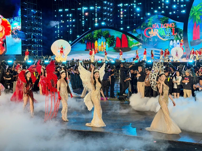 80-nghin-khan-gia-cung-hoa-nhip-voi-carnaval-ha-long-2026-6.jpg