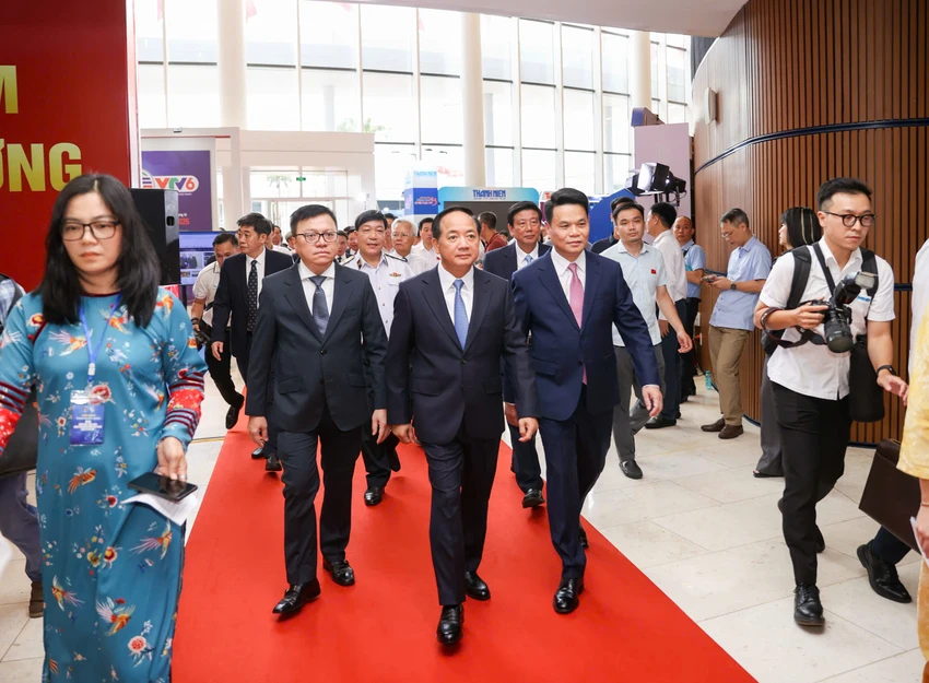 khai-mac-hoi-bao-toan-quoc-nam-2026-bao-chi-viet-nam-trung-thanh-sang-tao-trach-nhiem-trong-ky-nguyen-moi-3.jpg